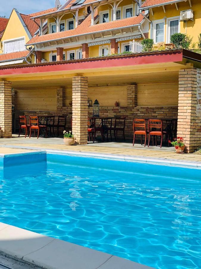 Lilium Villa Hévíz Exteriér fotografie