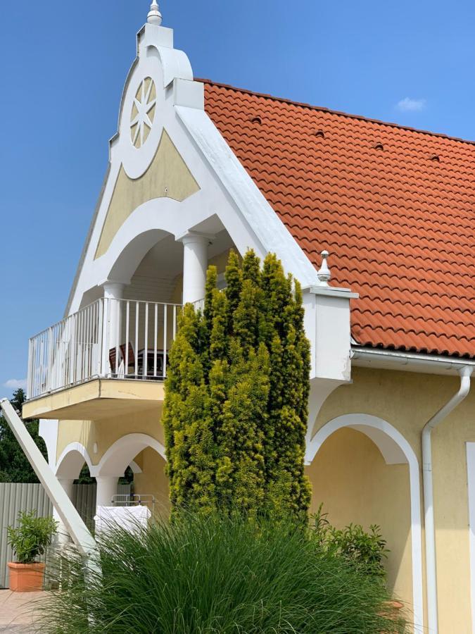 Lilium Villa Hévíz Exteriér fotografie